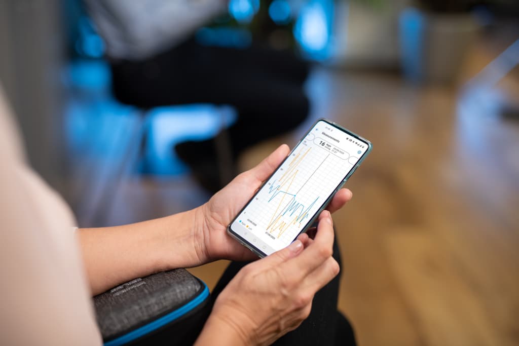 iCare HOME2 app showing IOP measurement data and trends